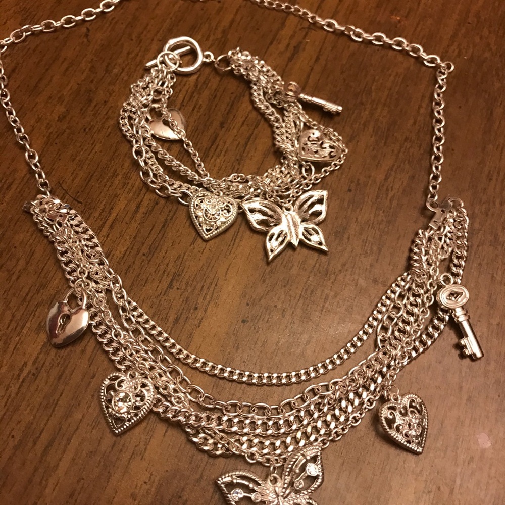 Necklace and bracelet set- silver